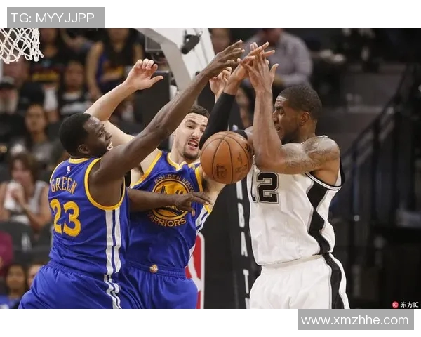 勇士与马刺第二场激战回顾球员表现与战术分析全景展现